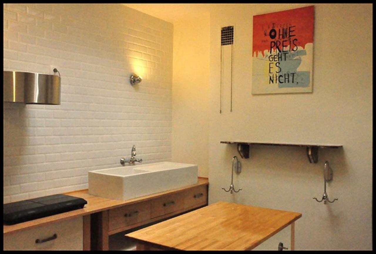 Een Thuis In De Condroz Waulsort Esterno foto