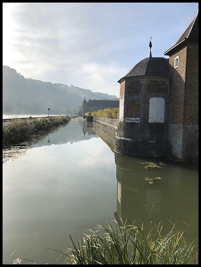 Een Thuis In De Condroz Waulsort Esterno foto