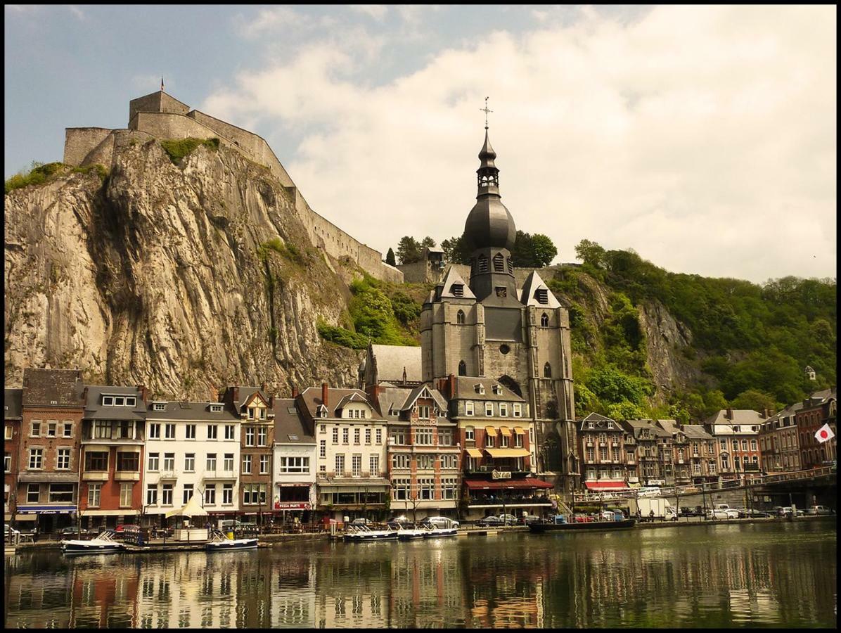 Een Thuis In De Condroz Waulsort Esterno foto